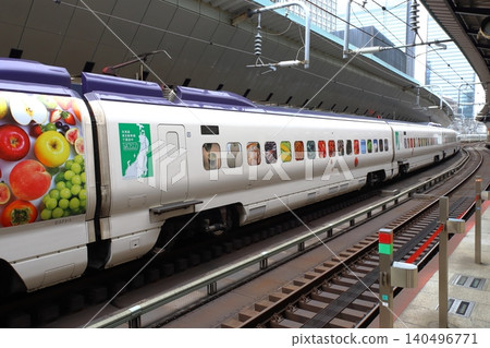 Tohoku Shinkansen Hakobyun: Car No. 12 (Dedicated baggage Shinkansen) Tohoku Shinkansen Hakobyun: Car No. 12 (Dedicated baggage Shinkansen) 140496771