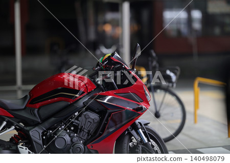 bike bike 140498079