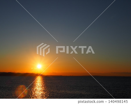 Sunrise over the sea, full of good fortune, copy space, background, New Year's Day Sunrise over the sea, full of good fortune, copy space, background, New Year's Day 140498145