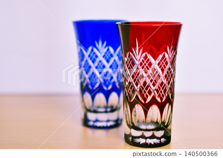 Red and blue cut glass 140500366