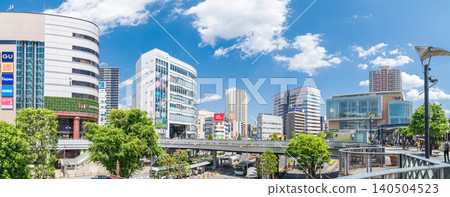 埼玉縣河口市JR河口站東出口前的景色 埼玉縣河口市JR河口站東出口前的景色 140504523