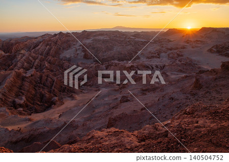 Majestic sunset over rocky Valle de la Luna in Atacama desert Majestic sunset over rocky Valle de la Luna in Atacama desert 140504752