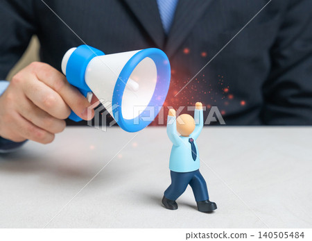 Propaganda of corporate values and lack of understanding of employees needs. Propaganda of corporate values and lack of understanding of employees needs. 140505484