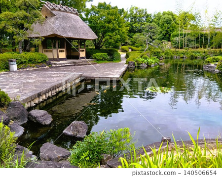 Early summer at Jōzan-en: A world of green at Shisenkaku. Early summer at Jōzan-en: A world of green at Shisenkaku. 140506654