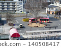 A community bus with a strawberry pattern running in the rotary in front of Mooka Station, Mooka City, Tochigi Prefecture. 140508417