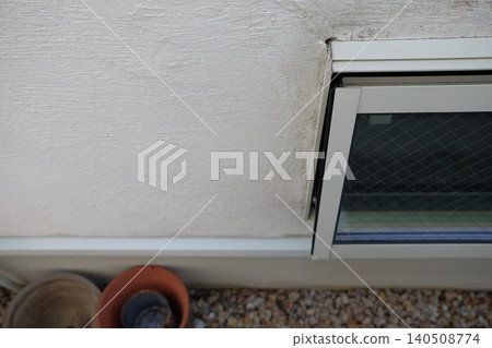 Outer wall Dirt on the plaster wall Outer wall Dirt on the plaster wall 140508774