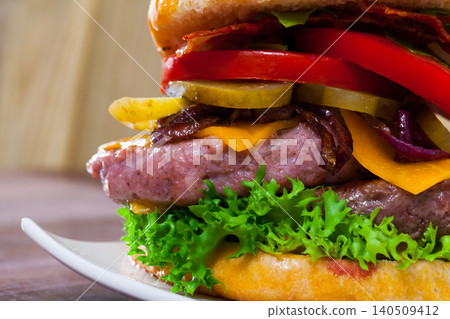 Double cheeseburger Double cheeseburger 140509412