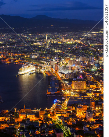 The night view of Hakodate from Mount Hakodate is one of Hokkaido's three most spectacular night views. The night view of Hakodate from Mount Hakodate is one of Hokkaido's three most spectacular night views. 140511057