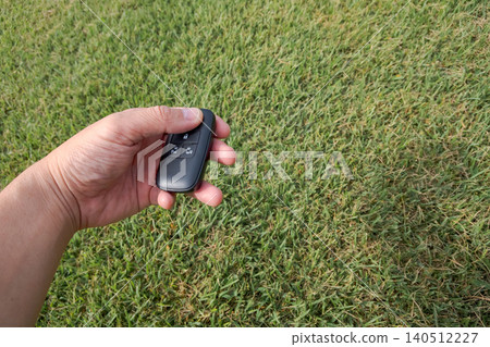 car, hand, keep 140512227