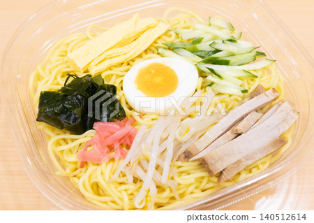 美味的便利商店食品 hiyashi chuka 140512614