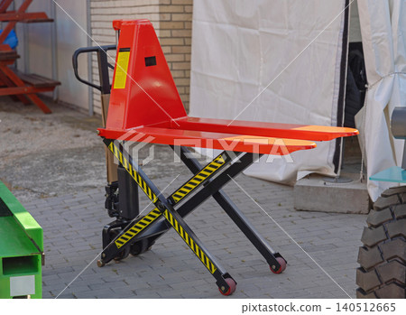 High Lift Pallet Truck High Lift Pallet Truck 140512665