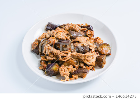 Eggplant and pork stir-fry with miso: A classic home-style dish. Eggplant and pork stir-fry with miso: A classic home-style dish. 140514273