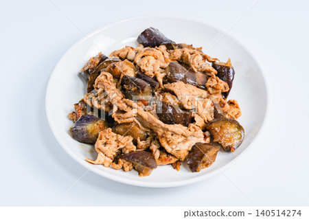 Eggplant and pork stir-fry with miso: A classic home-style dish. Eggplant and pork stir-fry with miso: A classic home-style dish. 140514274
