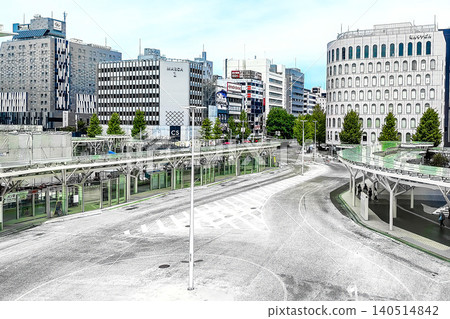 The streetscape in front of Niigata Station as seen from the Niigata Station bus terminal. The streetscape in front of Niigata Station as seen from the Niigata Station bus terminal. 140514842