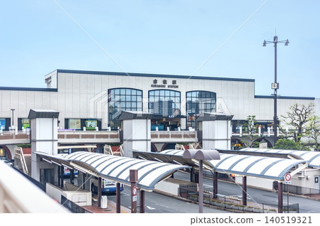 The modern station building and bus terminal rotary at the north exit of Kurashiki Station (Kurashiki City, Okayama Prefecture) 140519321