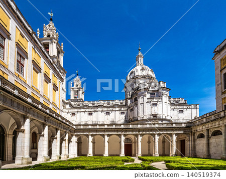 Courtyard of the Mafra National Courtyard of the Mafra National 140519374