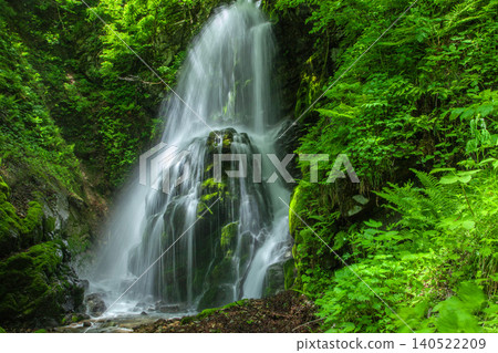 Sanxi Falls 140522209