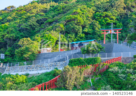 初夏時節,山口縣下關市元之隅神社 初夏時節,山口縣下關市元之隅神社 140523146
