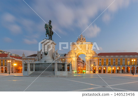 Commerce Square with Triumphal Arch and King Jose I Monument in Lisbon Commerce Square with Triumphal Arch and King Jose I Monument in Lisbon 140523456