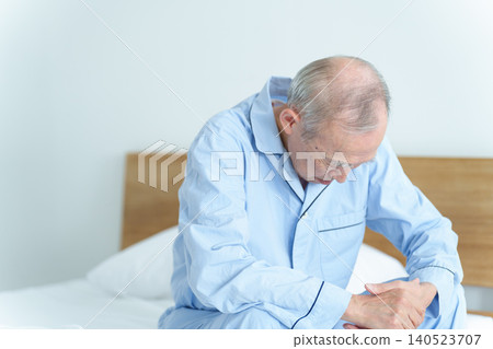 老人身體不好 老人身體不好 140523707
