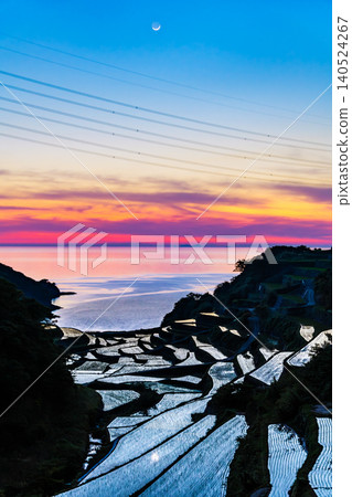 Twilight in Hamanoura, Saga Prefecture Twilight in Hamanoura, Saga Prefecture 140524267