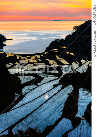 Twilight in Hamanoura, Saga Prefecture Twilight in Hamanoura, Saga Prefecture 140524269