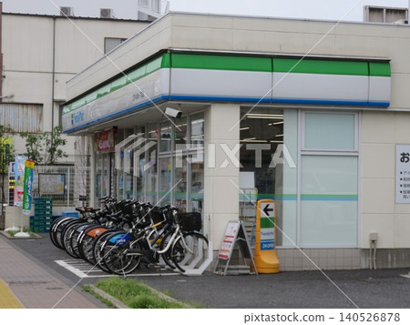 從全家便利商店看到的景色 從全家便利商店看到的景色 140526878