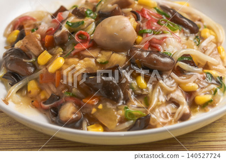 Vegetable Ankake Donburi (rice bowl with thick vegetable sauce) Vegetable Ankake Donburi (rice bowl with thick vegetable sauce) 140527724