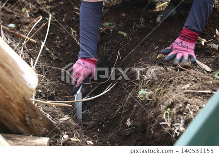 Gardening Gardening 140531155