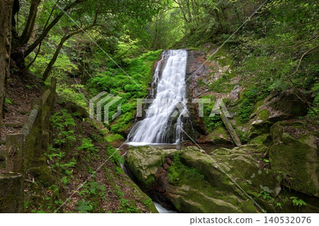 Seiryu Falls (Tanto Town, Toyooka City, Hyogo Prefecture) Seiryu Falls (Tanto Town, Toyooka City, Hyogo Prefecture) 140532076
