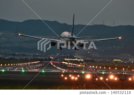Osaka Airport Senri River Embankment Powerful Nighttime Landing Scenery Osaka Airport Senri River Embankment Powerful Nighttime Landing Scenery 140532118