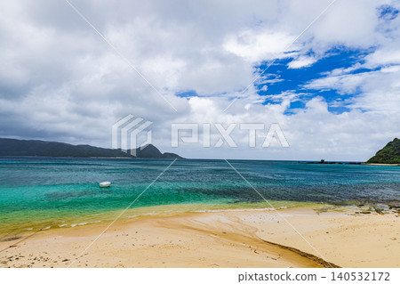Scenery of Sakihara Beach, Amami Oshima Island Scenery of Sakihara Beach, Amami Oshima Island 140532172