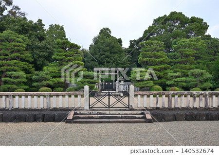 Emperor Chōkei's Saga Higashi Mausoleum (Ukyo-ku, Kyoto City, Kyoto Prefecture) 140532674