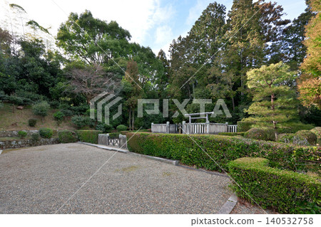 土禦門天皇金原陵(京都府長岡京市) 土禦門天皇金原陵(京都府長岡京市) 140532758