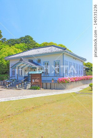 Seaside Literature Memorial Museum and azalea scenery in Gamagori, Aichi Prefecture 140535236