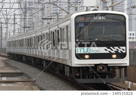 A 209 series MUE-Train passing through Naka-Urawa. A 209 series MUE-Train passing through Naka-Urawa. 140535828