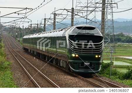 暮光特快「水風號」列車正駛往厚生線近江中莊站。 140536807