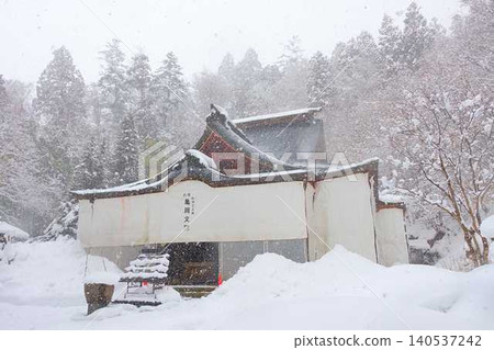 龜岡文殊大聖寺 高畠町 龜岡文殊大聖寺 高畠町 140537242