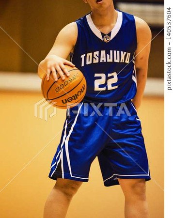 Basketball game 140537604