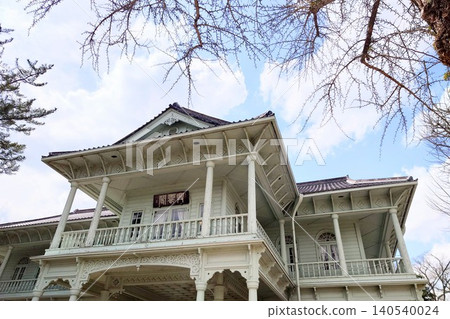Exterior view of the historic building Kounkaku in Matsue Castle Park, Matsue City, Shimane Prefecture. 140540024