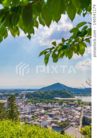 犬山城和犬山成田山寺景色(愛知縣犬山市) 犬山城和犬山成田山寺景色(愛知縣犬山市) 140541174