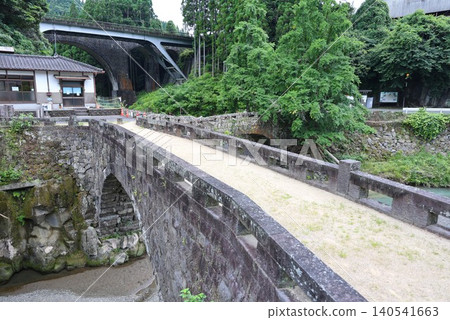 Three stone bridges Three stone bridges 140541663
