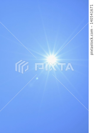 Blue sky and sun, direct sunlight, free space image Blue sky and sun, direct sunlight, free space image 140541671