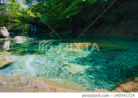 A truly luxurious moment: strolling through the beautiful Kinomata Valley in the refreshing season. A truly luxurious moment: strolling through the beautiful Kinomata Valley in the refreshing season. 140541724