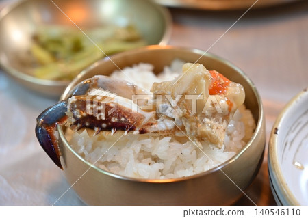 Traditional Korean Soy Sauce Marinated Raw Crab with White Rice Traditional Korean Soy Sauce Marinated Raw Crab with White Rice 140546110