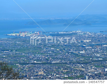 從大淺山眺望香川縣多度津町（第三部分） 140547757