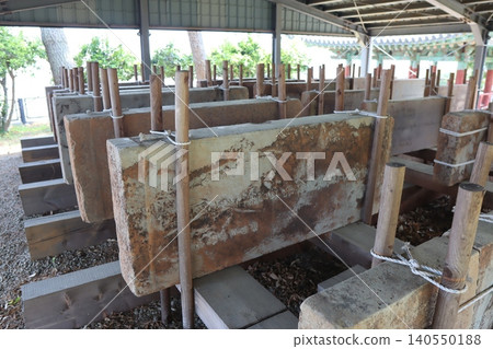 Rusted Stone Tablets in Traditional Korean Shelter Rusted Stone Tablets in Traditional Korean Shelter 140550188