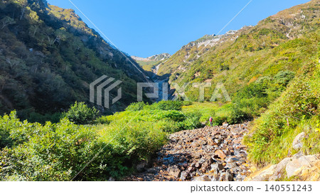 秋季攀登哈里諾基山和蓮華山(大澤小屋至哈里諾基峠) 秋季攀登哈里諾基山和蓮華山(大澤小屋至哈里諾基峠) 140551243