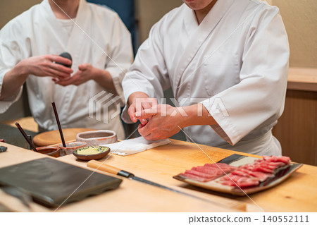 [#People] Sushi Chef 140552111