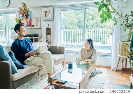 一對夫婦要交談 一對夫婦要交談 140552199